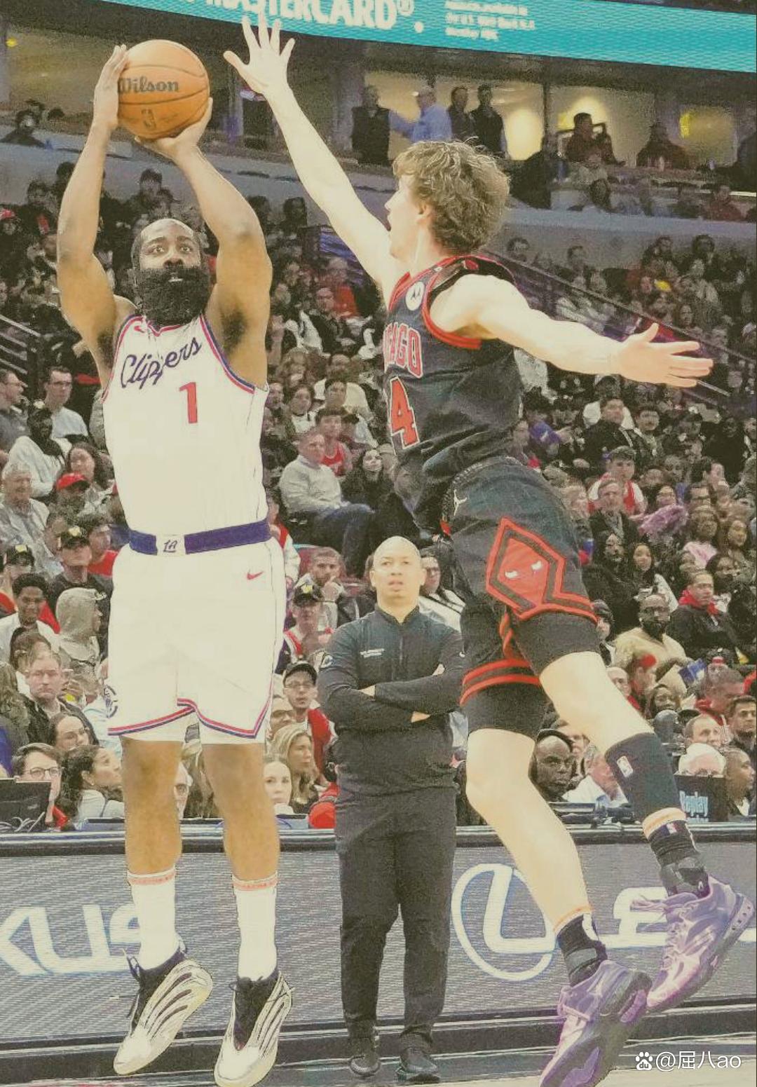 关于刚刚！里程碑夜那不勒斯临场应变风云突变芝加哥公牛加时末段临场应变，清晨曼联官宣签约的信息